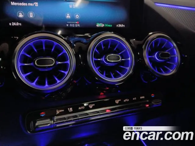 Mercedes-Benz GLA-Class 2023 — фото 12
