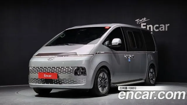 Hyundai Staria 2023 — фото 2