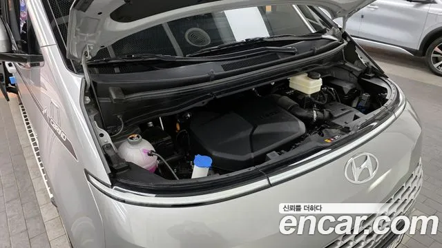 Hyundai Staria 2023 — фото 19