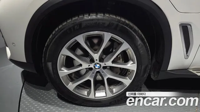 BMW X5 2021 — фото 5