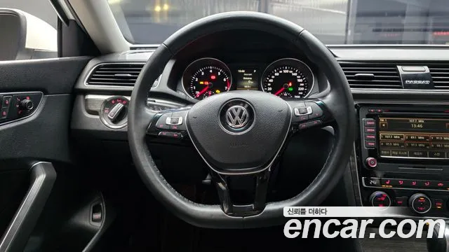 Volkswagen Passat 2018 — фото 13