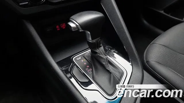 Kia Niro 2017 — фото 9