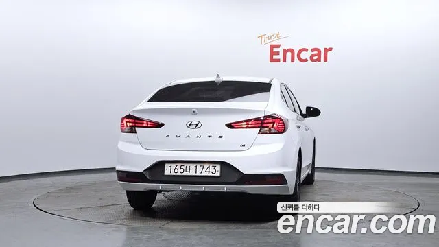 Hyundai AVANTE 2020 — фото 4