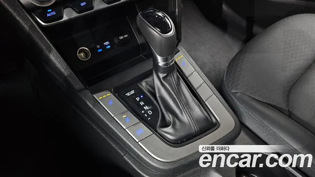 Hyundai AVANTE 2020 — фото 9