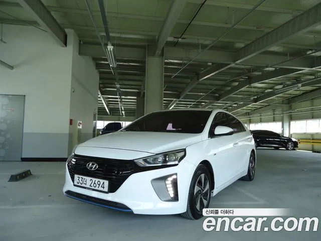 Hyundai Ioniq 2017 — фото 1