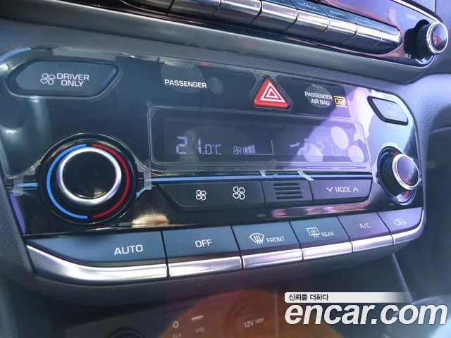 Hyundai Ioniq 2017 — фото 12