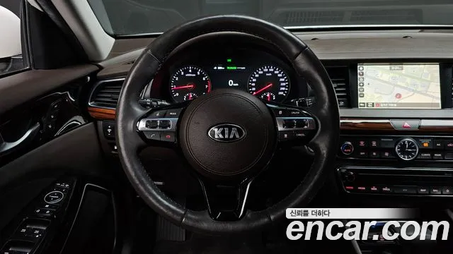 Kia K7 2017 — фото 13