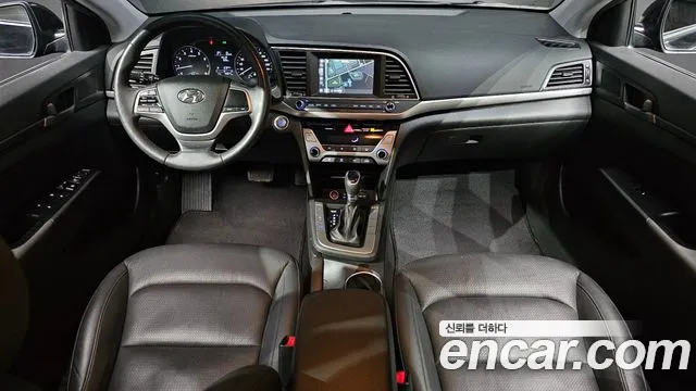 Hyundai AVANTE 2016 — фото 7