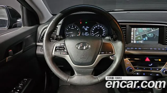 Hyundai AVANTE 2016 — фото 14
