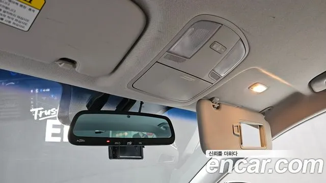 Hyundai AVANTE 2016 — фото 19