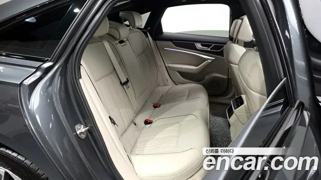 Audi A6 2025 — фото 12