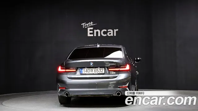 BMW 3-Series 2021 — фото 4