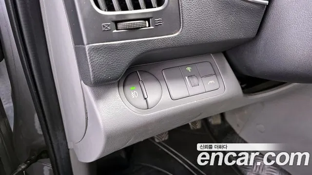 Hyundai Starex 2014 — фото 15
