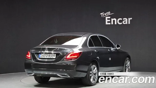 Mercedes-Benz C-Class 2020 — фото 2