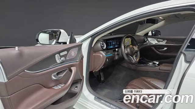Mercedes-Benz CLS-Class 2020 — фото 10