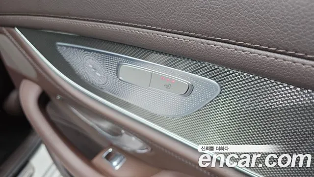 Mercedes-Benz CLS-Class 2020 — фото 18