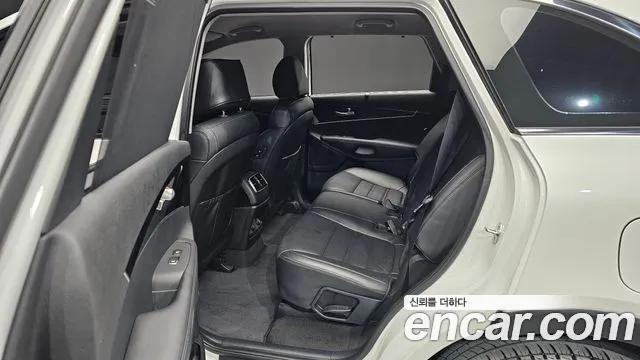 Kia Sorento 2020 — фото 11