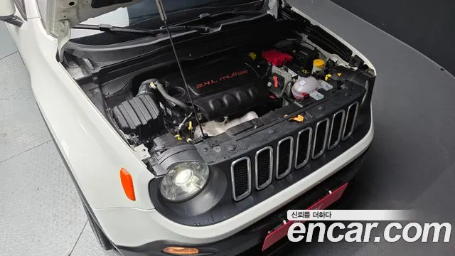 Jeep Renegade 2018 — фото 6