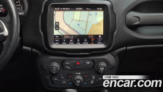 Jeep Renegade 2018 — фото 14