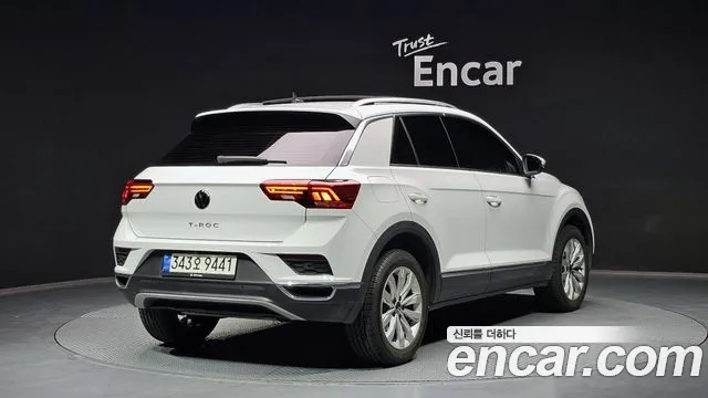 Volkswagen T-Roc 2021 — фото 2