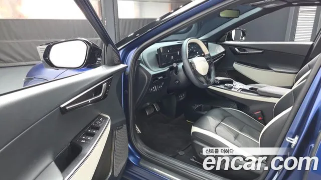 Kia EV6 2025 — фото 10