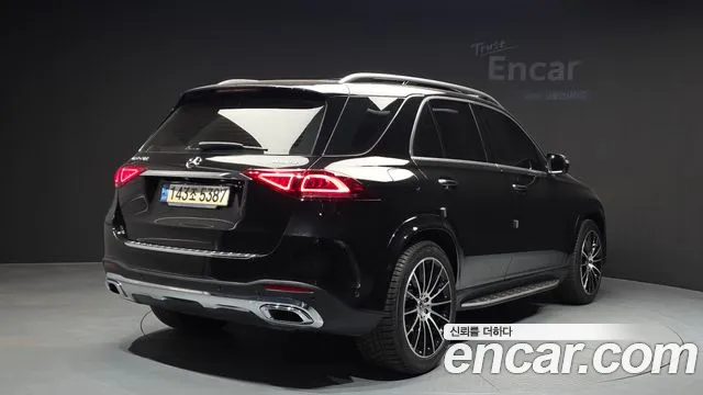 Mercedes-Benz GLE-Class 2023 — фото 2