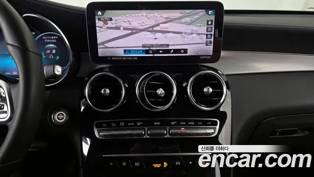 Mercedes-Benz GLC-Class 2022 — фото 14