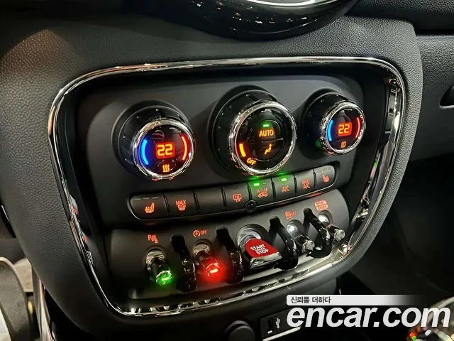 Mini Clubman 2024 — фото 16