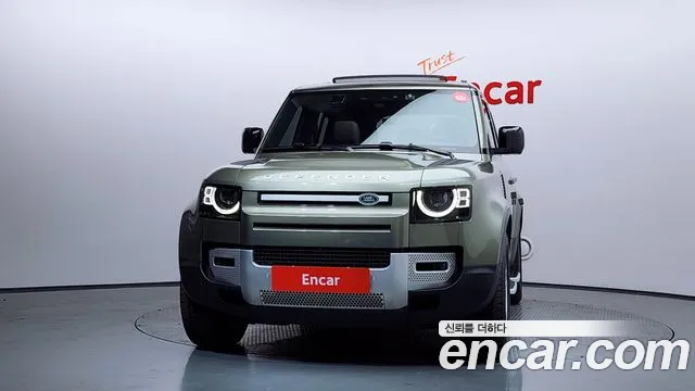 Land Rover Defender 2023 — фото 3