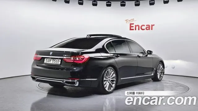 BMW 7-Series 2016 — фото 2