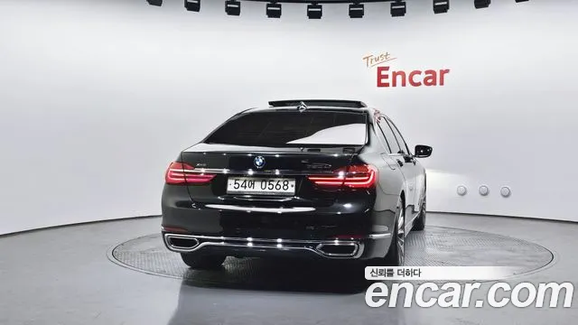 BMW 7-Series 2016 — фото 4