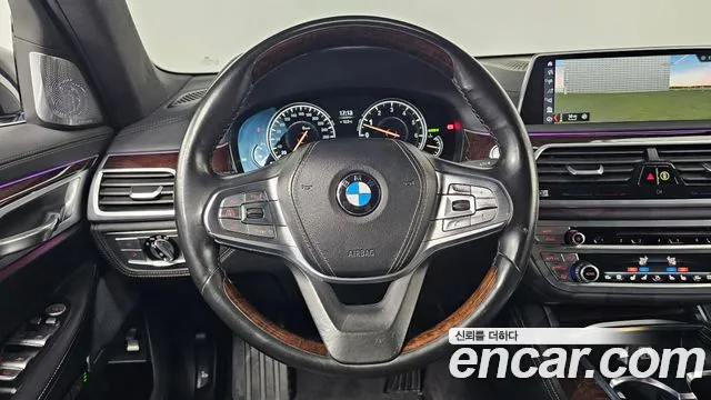 BMW 7-Series 2016 — фото 16