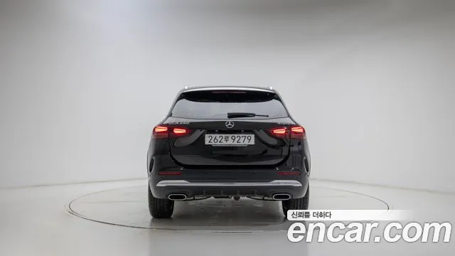 Mercedes-Benz GLA-Class 2025 — фото 4
