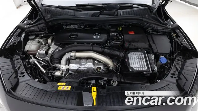 Mercedes-Benz GLA-Class 2025 — фото 6