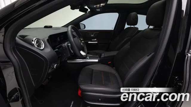 Mercedes-Benz GLA-Class 2025 — фото 10