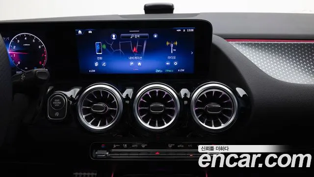 Mercedes-Benz GLA-Class 2025 — фото 14