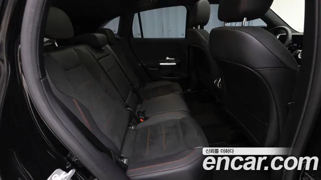 Mercedes-Benz GLA-Class 2025 — фото 15