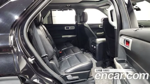 Ford Explorer 2020 — фото 12
