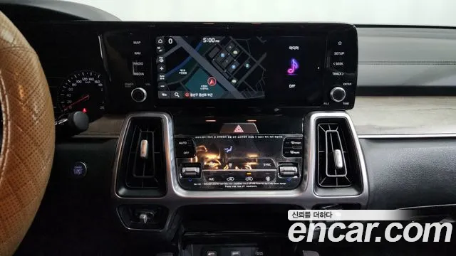 Kia Sorento 2021 — фото 14