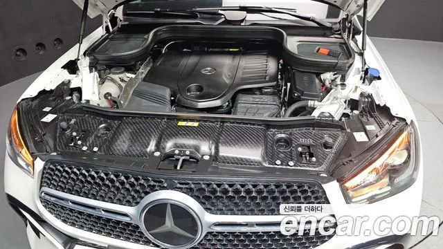 Mercedes-Benz GLE-Class 2025 — фото 6