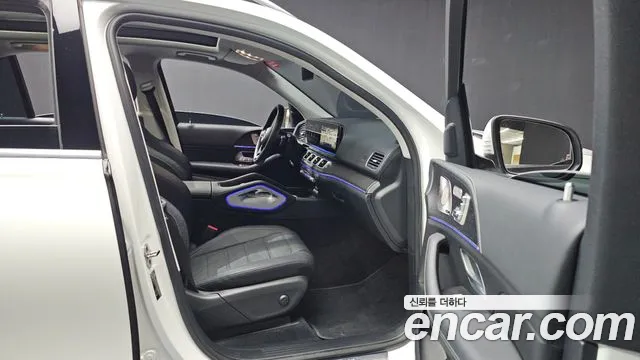 Mercedes-Benz GLE-Class 2025 — фото 11