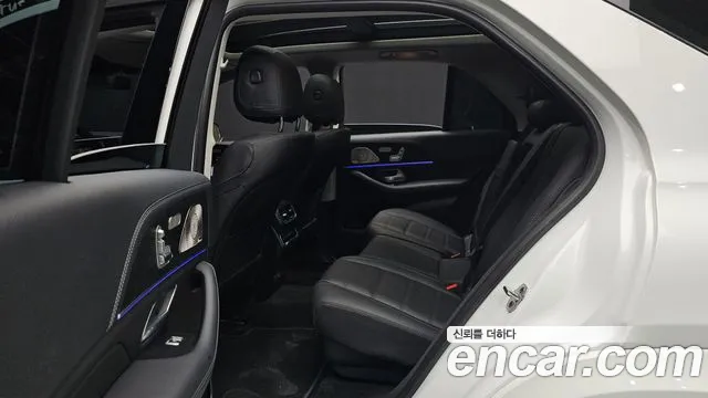 Mercedes-Benz GLE-Class 2025 — фото 13
