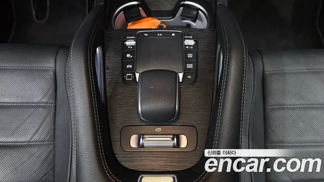 Mercedes-Benz GLE-Class 2025 — фото 18