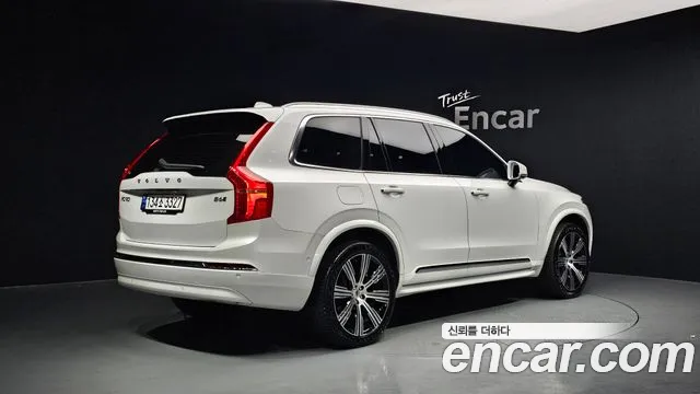Volvo XC90 2023 — фото 2