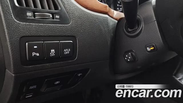 Hyundai Equus 2010 — фото 14