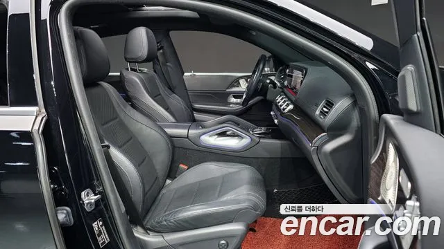 Mercedes-Benz GLE-Class 2021 — фото 10