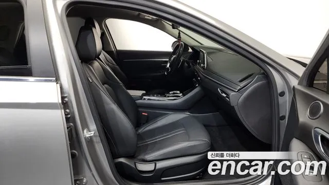 Hyundai Sonata 2020 — фото 11