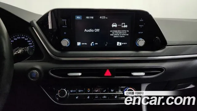 Hyundai Sonata 2020 — фото 16