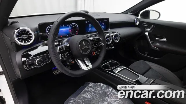 Mercedes-Benz A-Class 2025 — фото 13