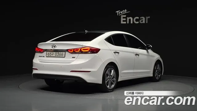 Hyundai AVANTE 2017 — фото 2